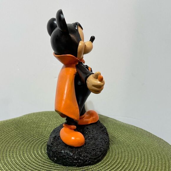 Disney Mickey Mouse Dracula Halloween Figure NWT - Picture 9 of 11